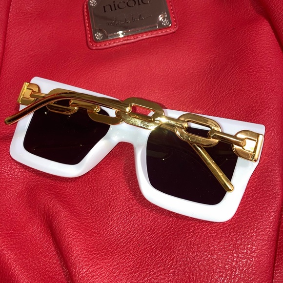 ❤️🔥❤️🔥Nicole Miller Vibrant Red Shoulder Bag bundle - Picture 3 of 10